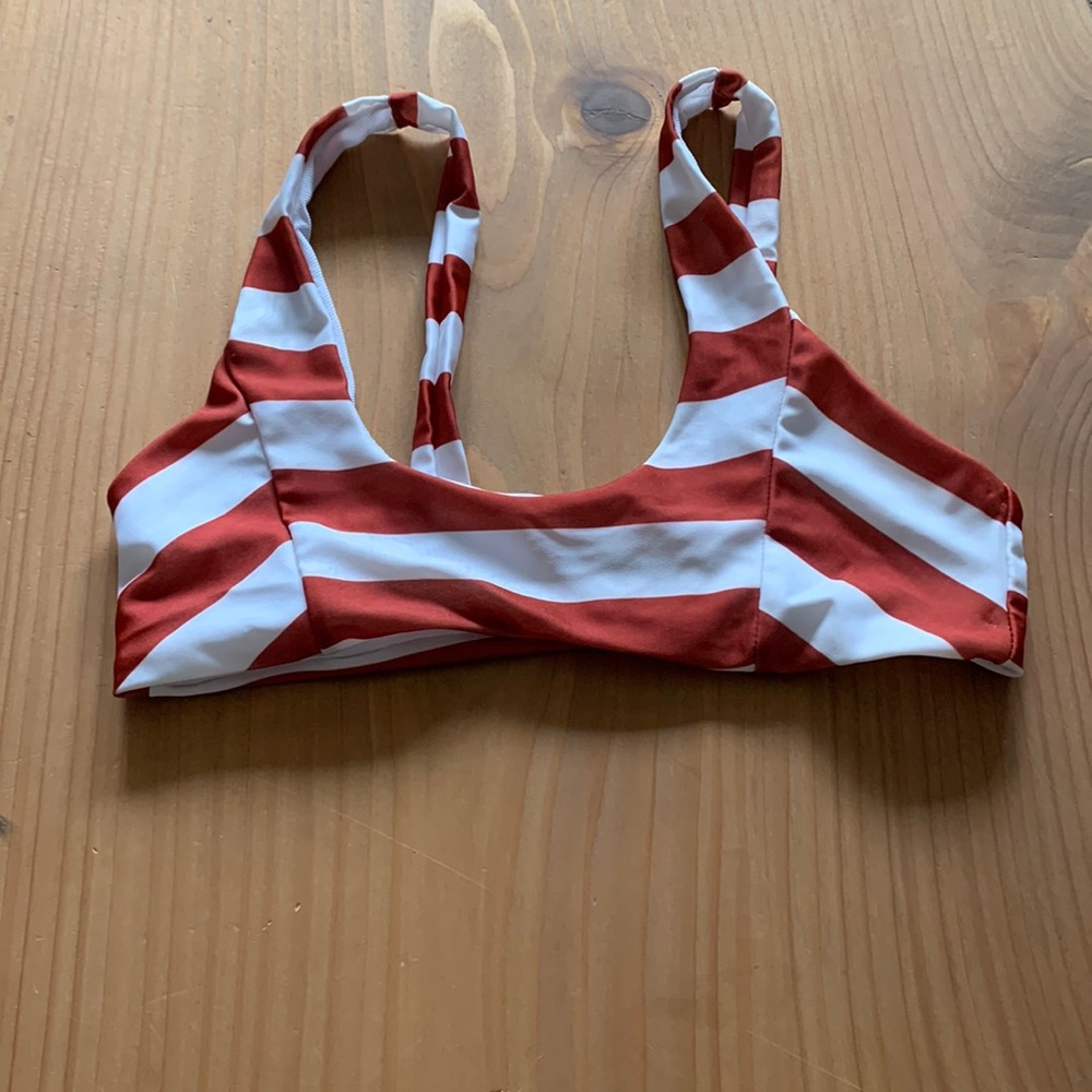 Bikini - Picture 2 of 6